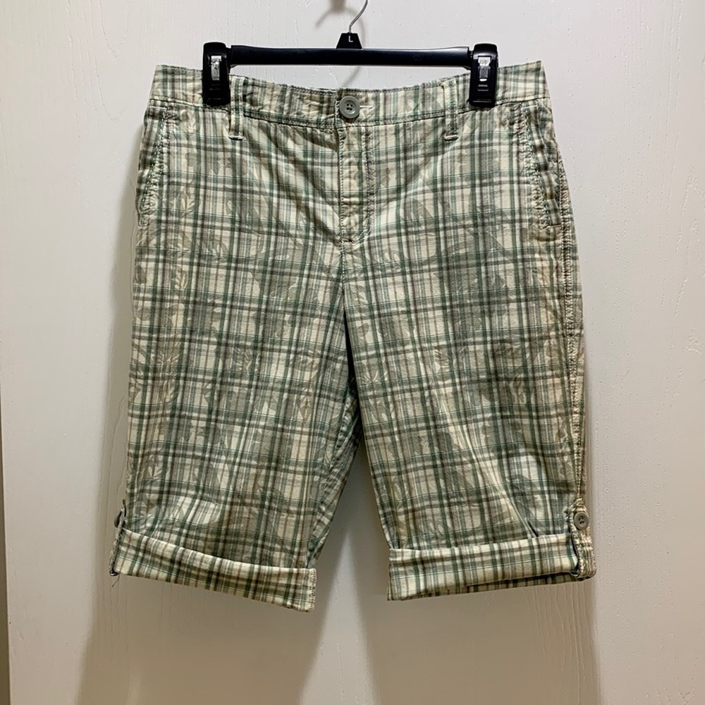 TWO PAIR OF SONOMA PLAID BERMUDA SHORTS - Picture 5 of 9